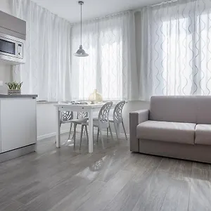 https://italianway-apartments-cadorna-10-flat.it-lombardy.com